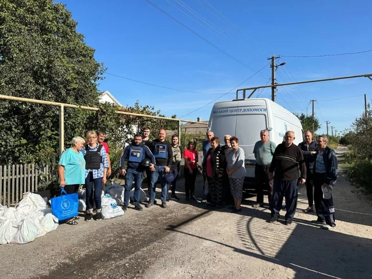 A Associação do Evangelho Eslavo ajuda as igrejas locais a fornecer ajuda aos necessitados em 9 de setembro de 2023, em Orikhiv, uma cidade na Ucrânia. | Cortesia da Associação do Evangelho Eslavo